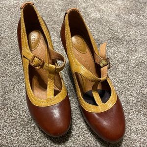 Fossil T Strap Leather Mary Jane Platform Pump Buckle Shoes Burgundy Gold Size 7